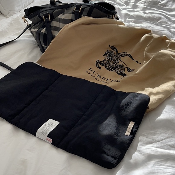 Burberry Nova tote diaper bag - Picture 10 of 10
